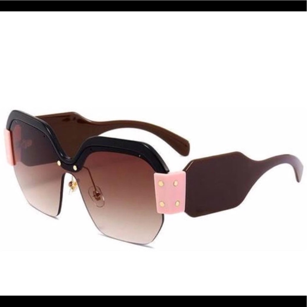 🆕 Oversized Sunglasses